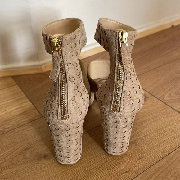 Nine West - Picture 3 of 3